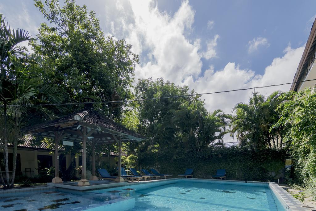 Hotel Reddoorz @ Poppies Lane 1 Kuta Lombok Zewnętrze zdjęcie
